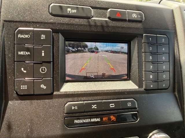 Ford F-150 Vehicle Full-screen Gallery Image 10