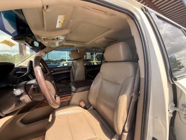 Chevrolet Tahoe Vehicle Full-screen Gallery Image 08