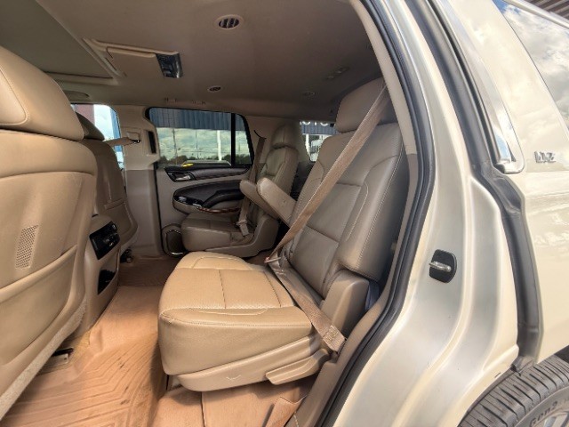 Chevrolet Tahoe Vehicle Full-screen Gallery Image 09