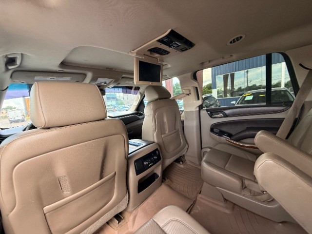 Chevrolet Tahoe Vehicle Full-screen Gallery Image 12