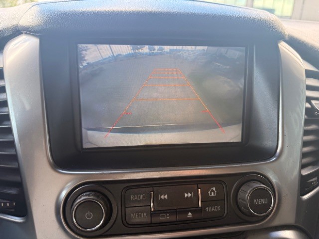Chevrolet Tahoe Vehicle Full-screen Gallery Image 13
