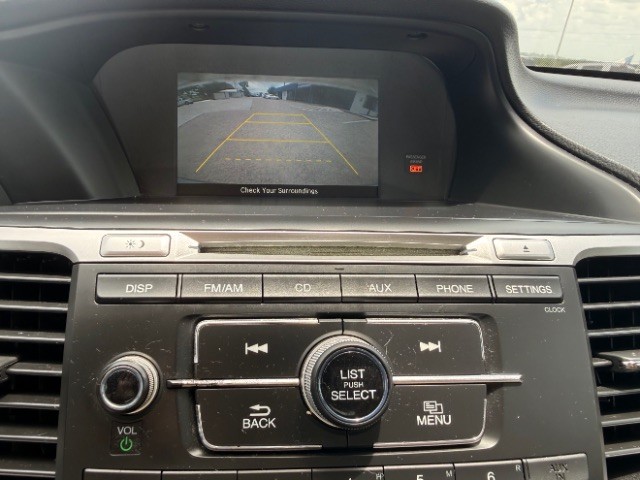 Honda Accord Sedan Vehicle Full-screen Gallery Image 11