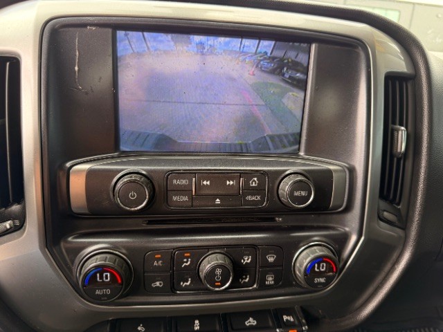Chevrolet Silverado 1500 Vehicle Full-screen Gallery Image 10