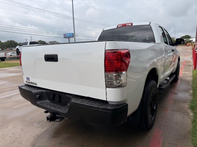 Toyota Tundra 2WD Truck Vehicle Full-screen Gallery Image 04