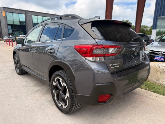 Subaru Crosstrek Vehicle Full-screen Gallery Image 03