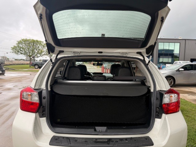 Subaru Crosstrek Vehicle Full-screen Gallery Image 07