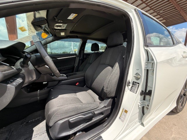 Honda Civic Hatchback Vehicle Full-screen Gallery Image 07