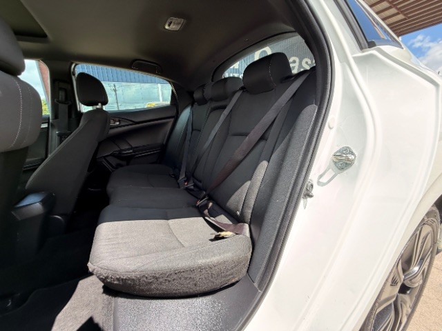 Honda Civic Hatchback Vehicle Full-screen Gallery Image 08