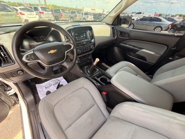Chevrolet Colorado Vehicle Full-screen Gallery Image 09