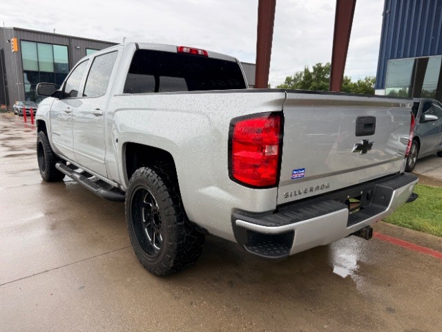 Chevrolet Silverado 1500 Vehicle Full-screen Gallery Image 03