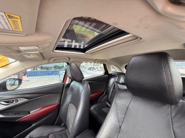 Mazda CX-3 Vehicle Full-screen Gallery Image 10