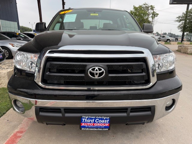Toyota Tundra Vehicle Full-screen Gallery Image 06