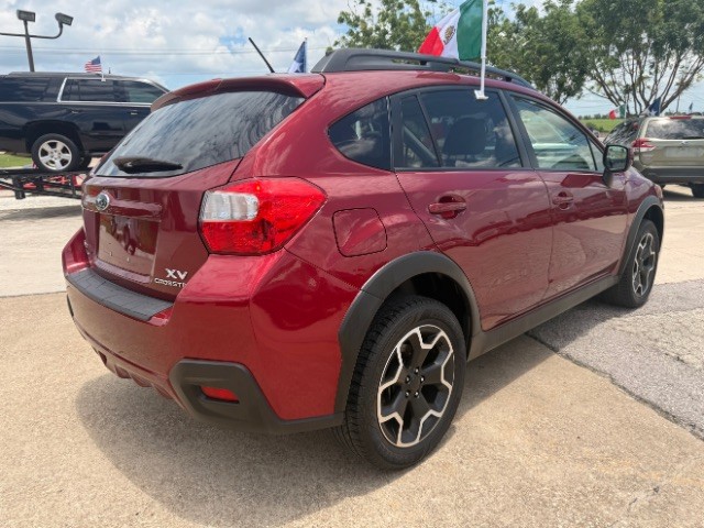 Subaru XV Crosstrek Vehicle Full-screen Gallery Image 03