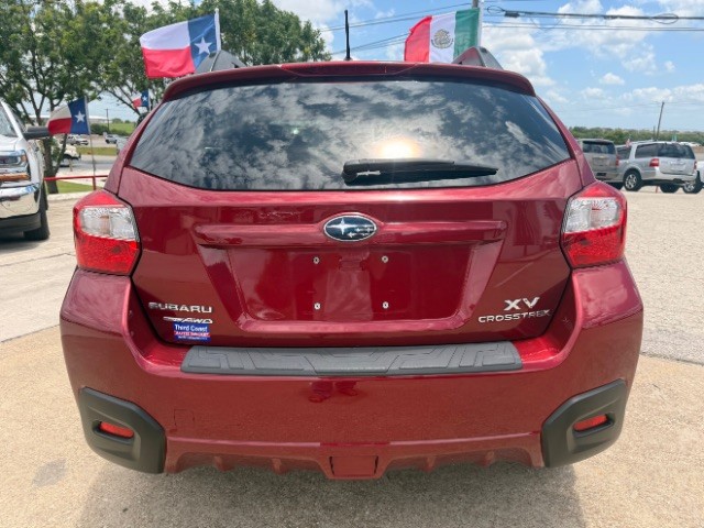 Subaru XV Crosstrek Vehicle Full-screen Gallery Image 05