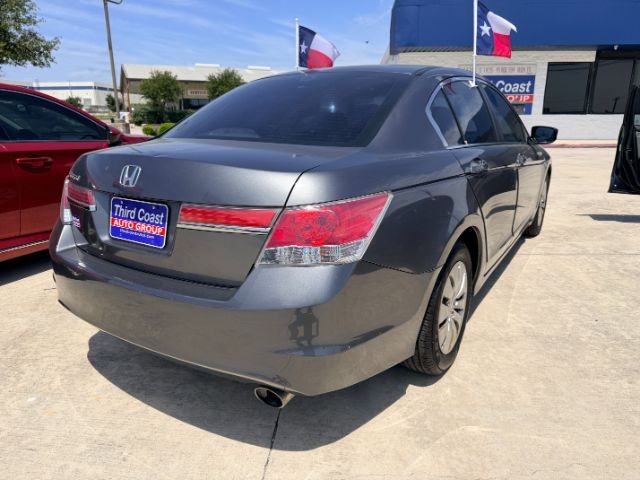 Honda Accord Sedan Vehicle Full-screen Gallery Image 05