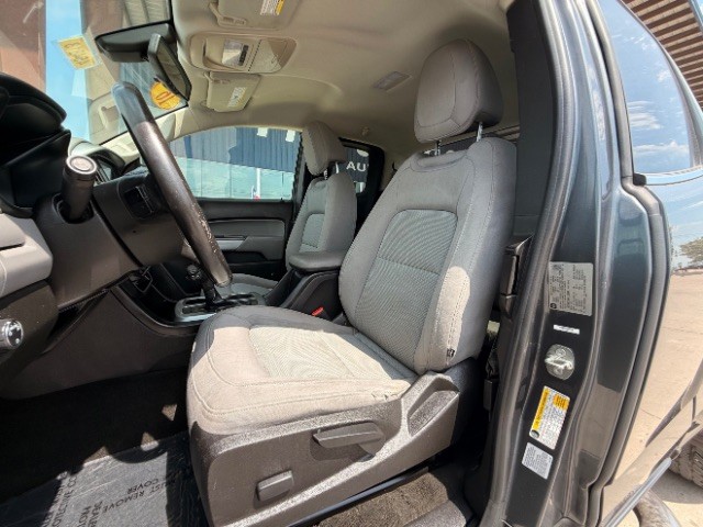 Chevrolet Colorado Vehicle Full-screen Gallery Image 07