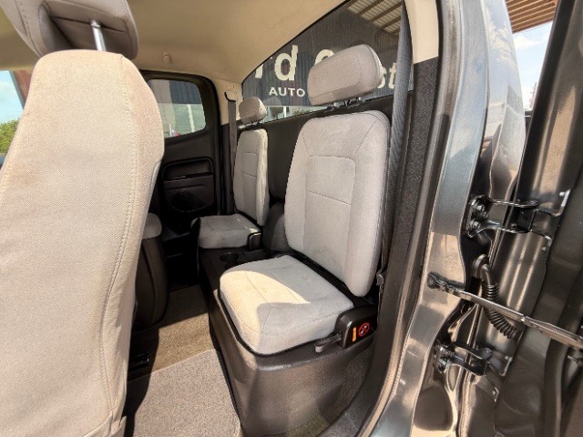 Chevrolet Colorado Vehicle Full-screen Gallery Image 08