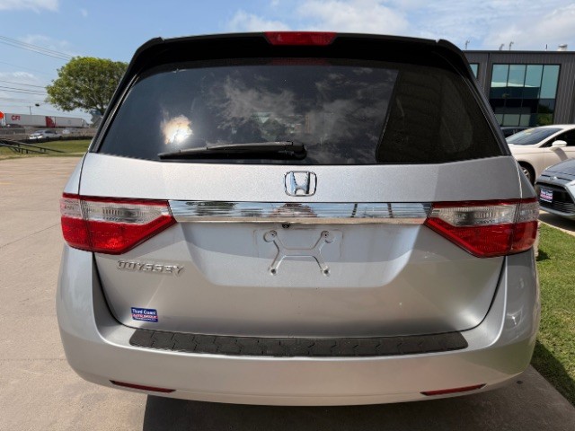 Honda Odyssey Vehicle Full-screen Gallery Image 05