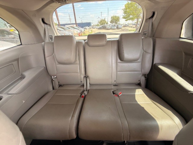 Honda Odyssey Vehicle Full-screen Gallery Image 10