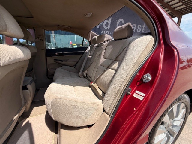 Honda Civic Sedan Vehicle Full-screen Gallery Image 08