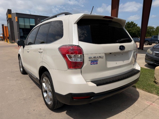 Subaru Forester Vehicle Full-screen Gallery Image 03