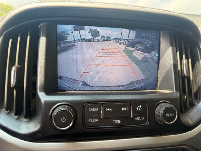 Chevrolet Colorado Vehicle Full-screen Gallery Image 10