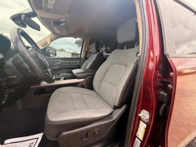 Ram 1500 Vehicle Full-screen Gallery Image 07