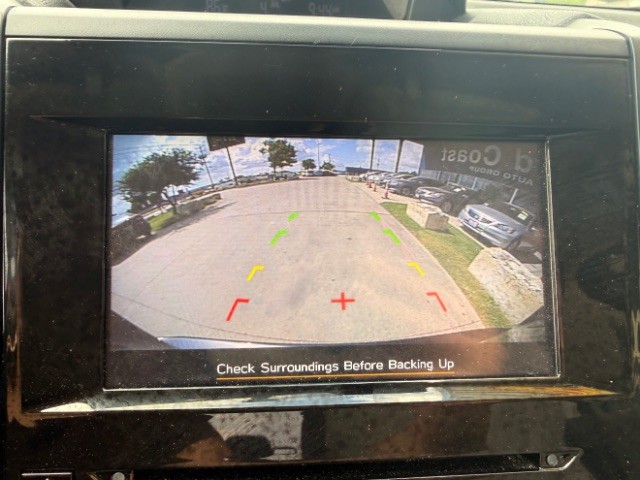 Subaru Forester Vehicle Full-screen Gallery Image 11