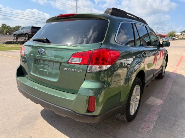 Subaru Outback Vehicle Full-screen Gallery Image 04