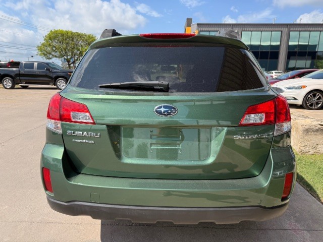 Subaru Outback Vehicle Full-screen Gallery Image 05