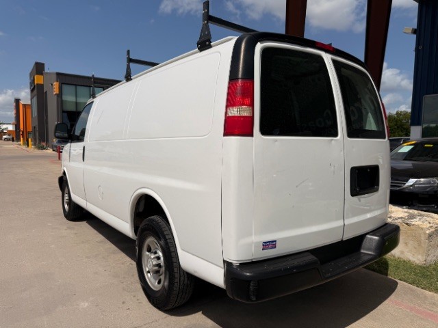 Chevrolet Express Cargo Van Vehicle Full-screen Gallery Image 03