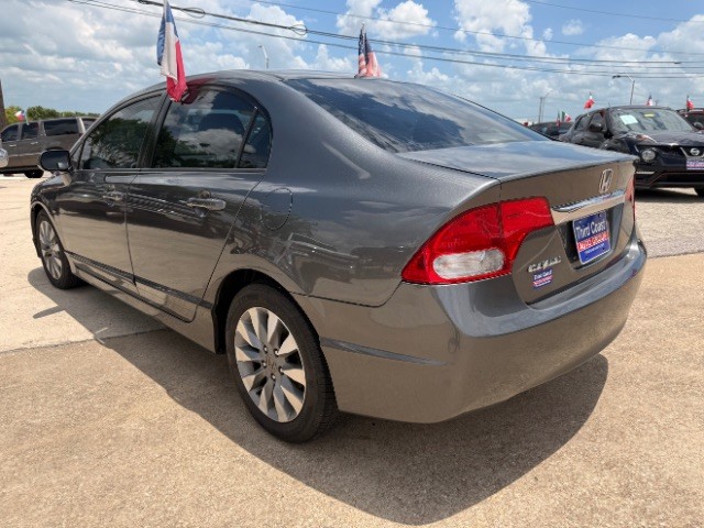 Honda Civic Sedan Vehicle Full-screen Gallery Image 04