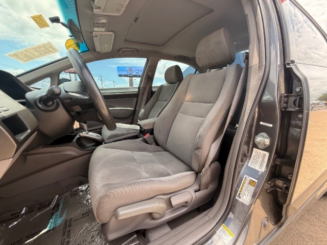 Honda Civic Sedan Vehicle Full-screen Gallery Image 07