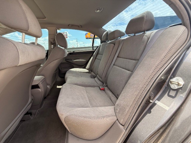 Honda Civic Sedan Vehicle Full-screen Gallery Image 08