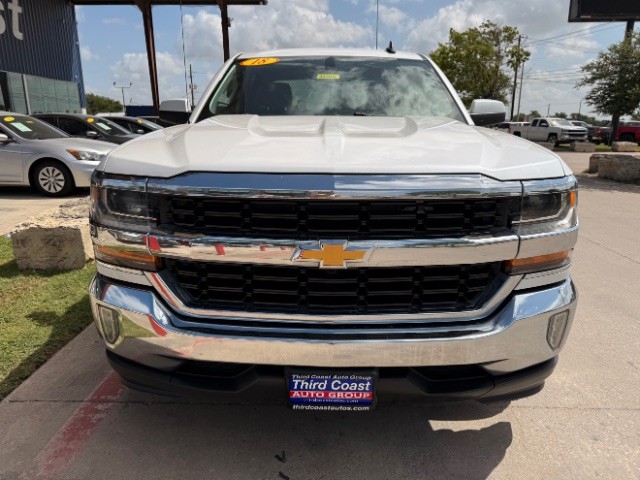 Chevrolet Silverado 1500 Vehicle Full-screen Gallery Image 06