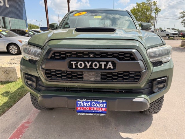 Toyota Tacoma 4WD Vehicle Full-screen Gallery Image 06