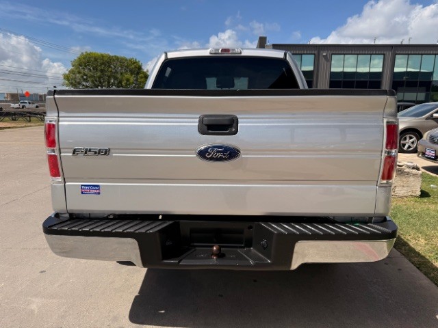 Ford F-150 Vehicle Full-screen Gallery Image 05
