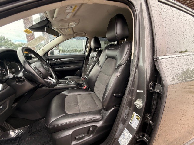 Mazda CX-5 Vehicle Full-screen Gallery Image 08