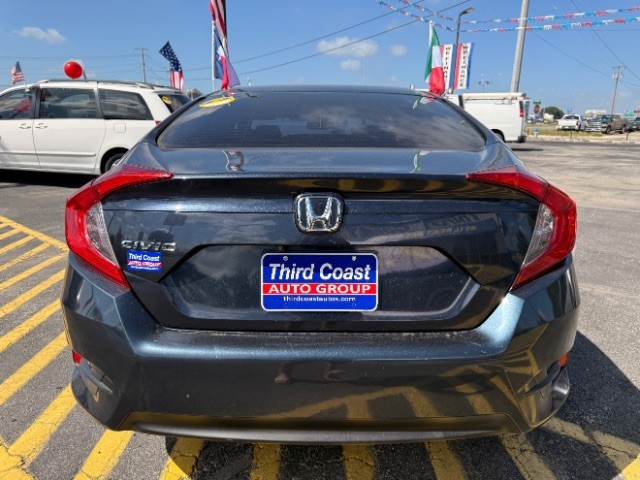 Honda Civic Sedan Vehicle Full-screen Gallery Image 05