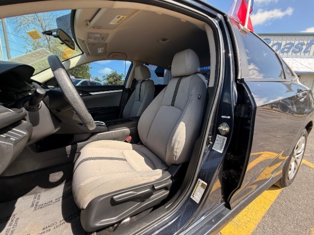 Honda Civic Sedan Vehicle Full-screen Gallery Image 07