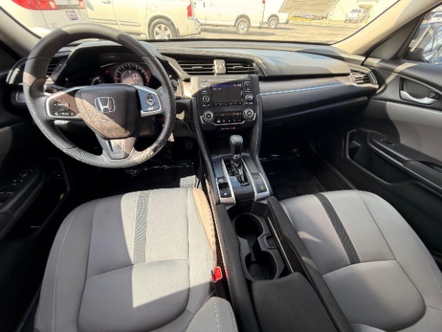 Honda Civic Sedan Vehicle Full-screen Gallery Image 09