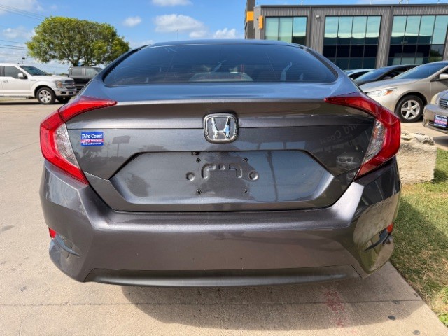 Honda Civic Sedan Vehicle Full-screen Gallery Image 05