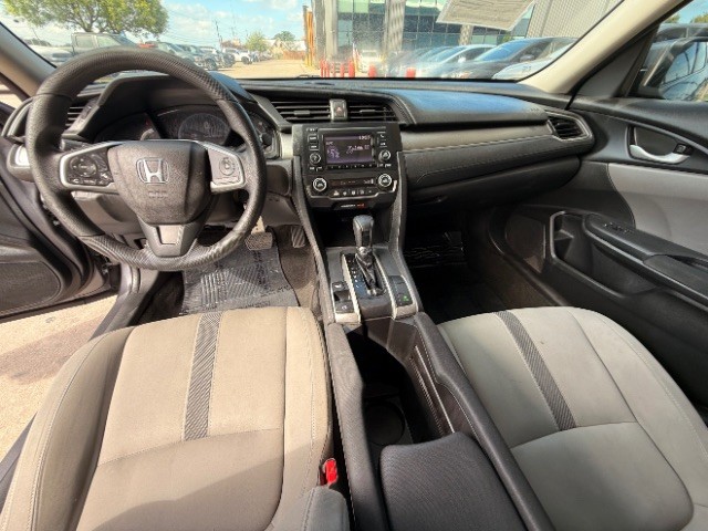 Honda Civic Sedan Vehicle Full-screen Gallery Image 09