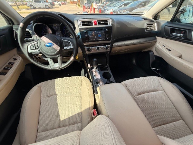 Subaru Outback Vehicle Full-screen Gallery Image 09