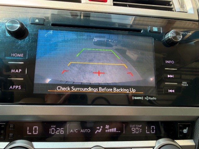 Subaru Outback Vehicle Full-screen Gallery Image 11