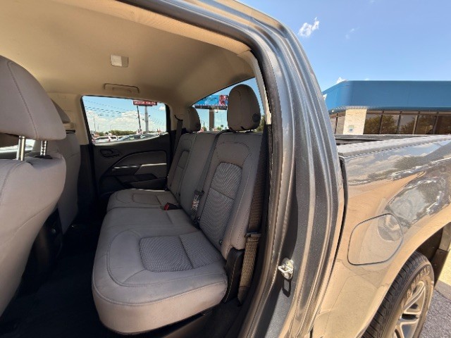 Chevrolet Colorado Vehicle Full-screen Gallery Image 08