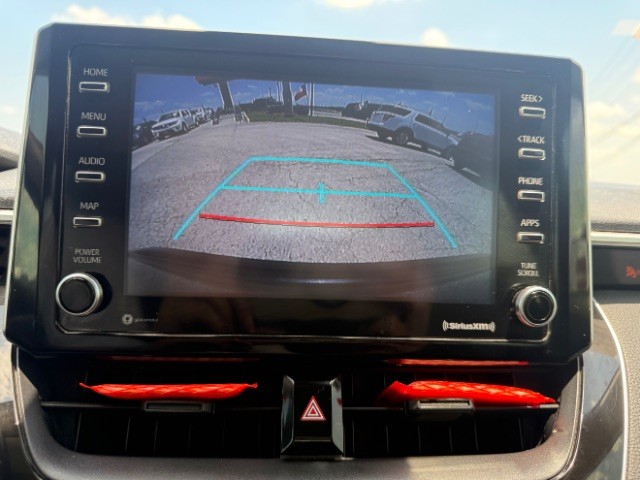 Toyota Corolla Vehicle Full-screen Gallery Image 10