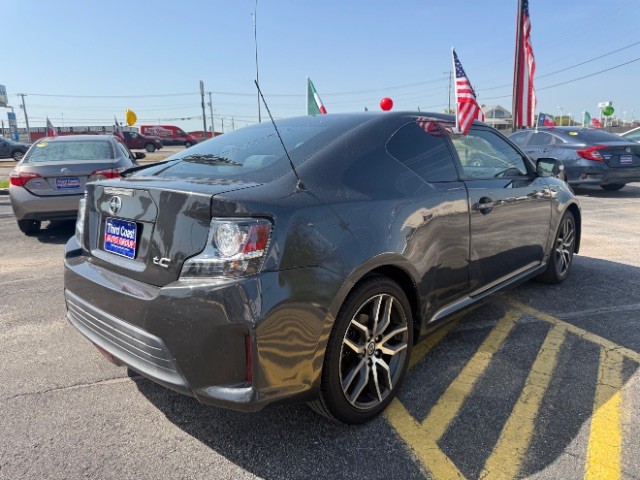 Scion tC Vehicle Full-screen Gallery Image 03