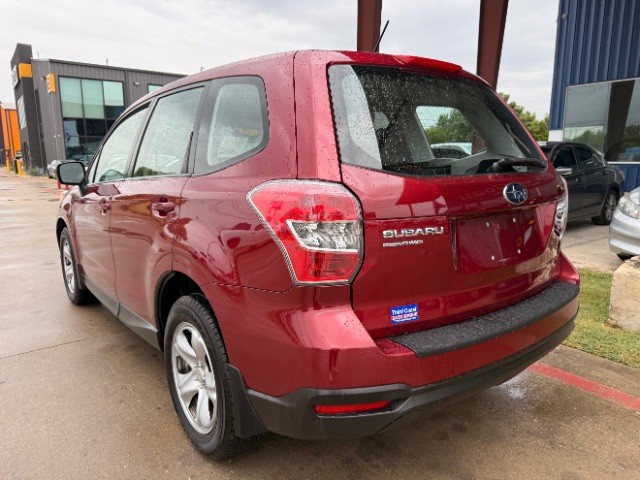 Subaru Forester Vehicle Full-screen Gallery Image 03