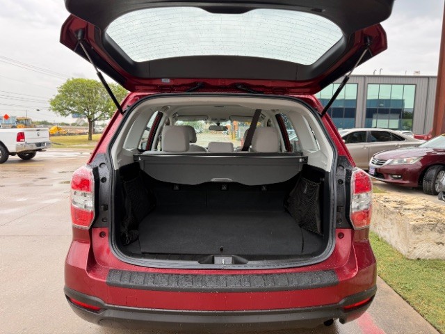 Subaru Forester Vehicle Full-screen Gallery Image 06